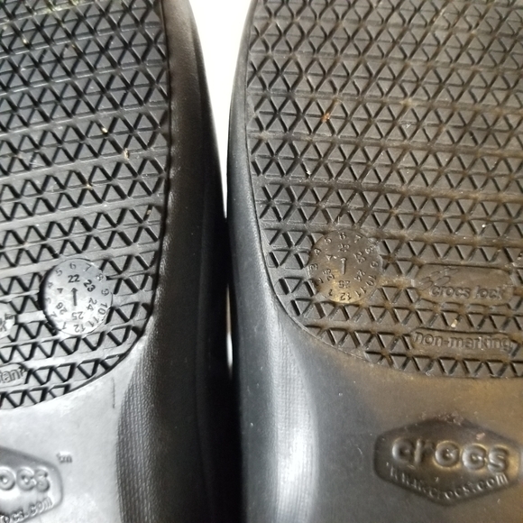 Crocs Neria Leopard Print Slip Resistant Work Clogs - Picture 12 of 15